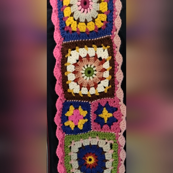 Handmade Crochet Women's Scarf - Picture 10 of 16